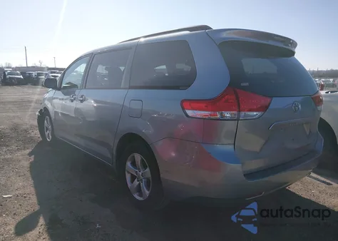 2014 Toyota Sienna Le V6 8 Passenger from USA, damaged, VIN 5TDKK3DC1ES447160